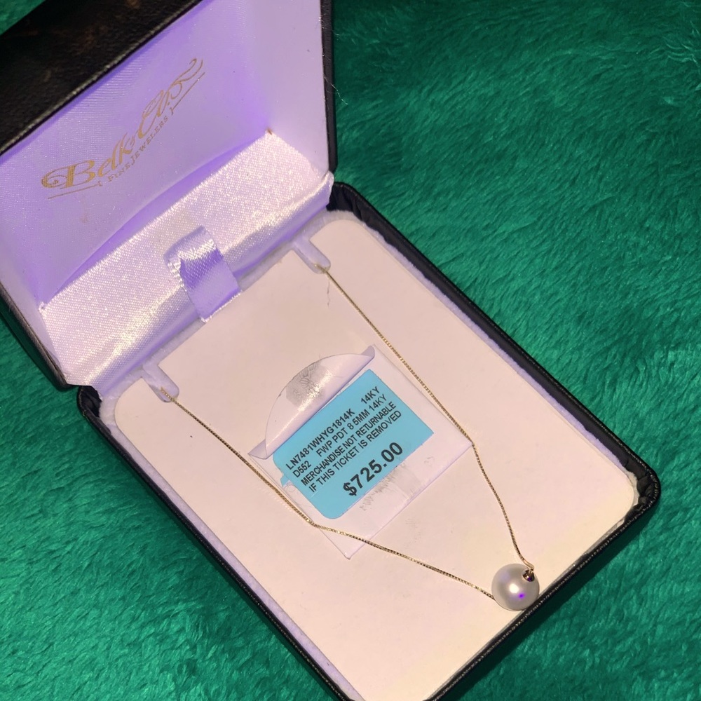 14K gold necklace with pearl